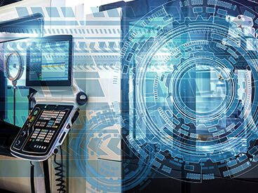 Industrieanlage mit mehreren Monitoren und Bedienfeld, dar&uuml;ber liegt eine transparente, kreisf&ouml;rmige technische Grafik.